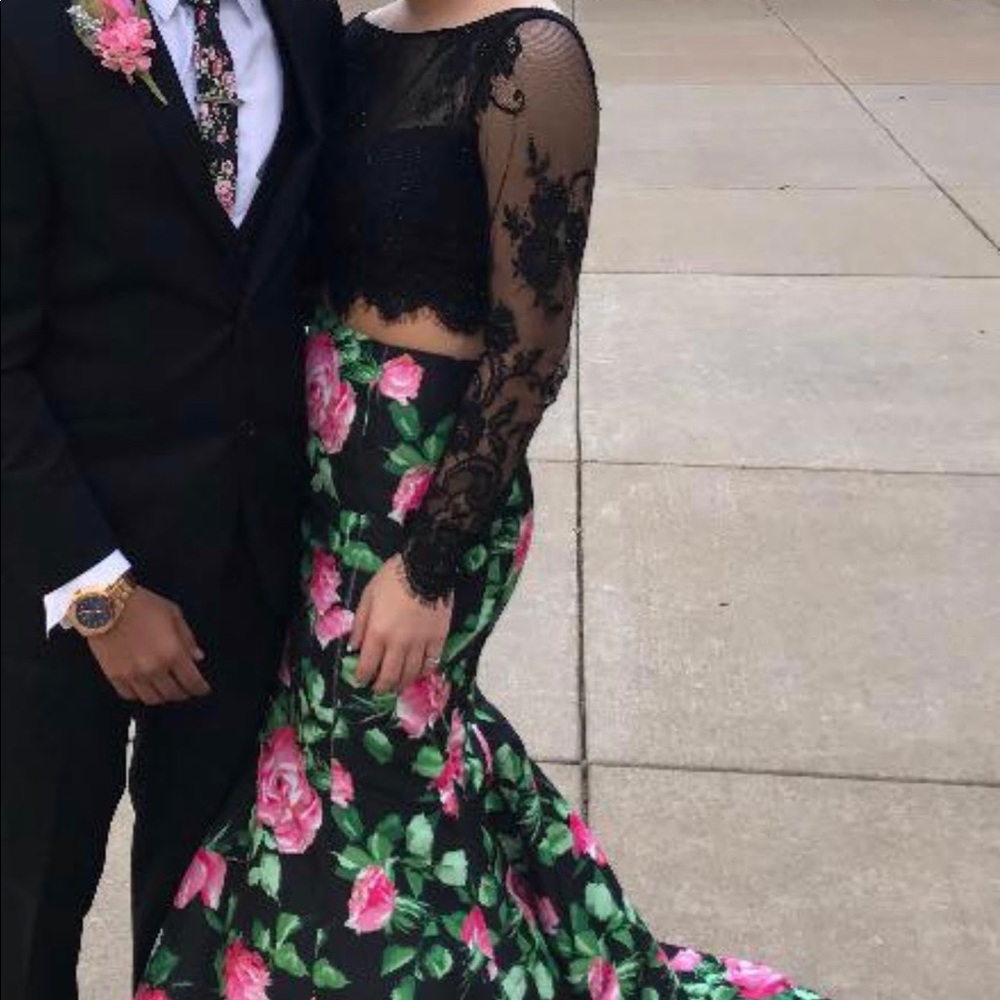 Sherri Hill prom dress